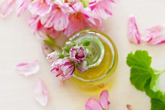 tea tree oil benefits for skin